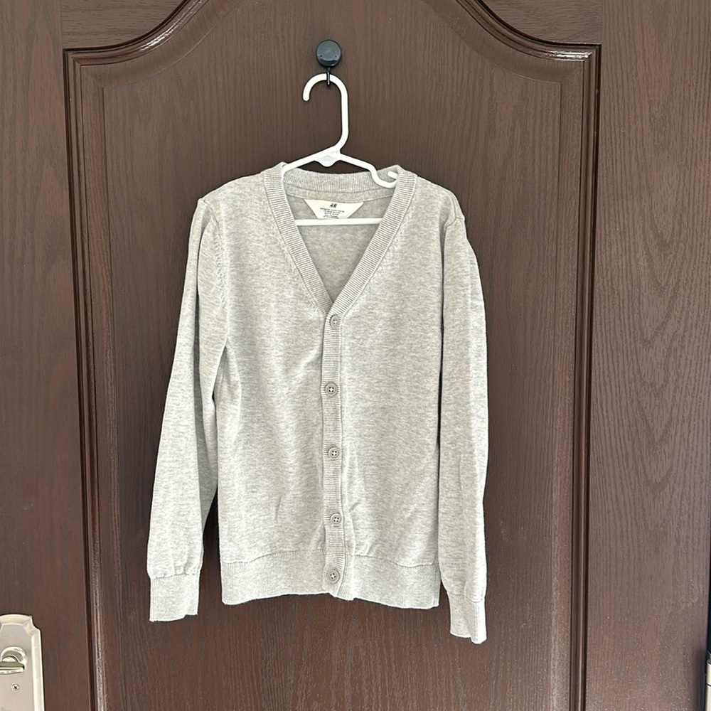 3/$25 H&M Kids Gray Cardigan Sweater Cotton Button Front School Uniform US 8/10